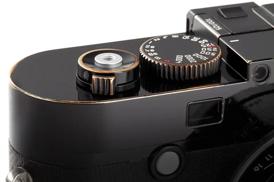 Leica-M11-Glossy-Black-Camera